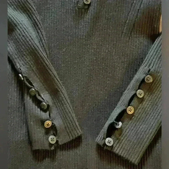 Abercrombie & Fitch Long Sleeve Knit Ribbed
Button Down Bodycon Dress Size XS - Picture 8 of 11